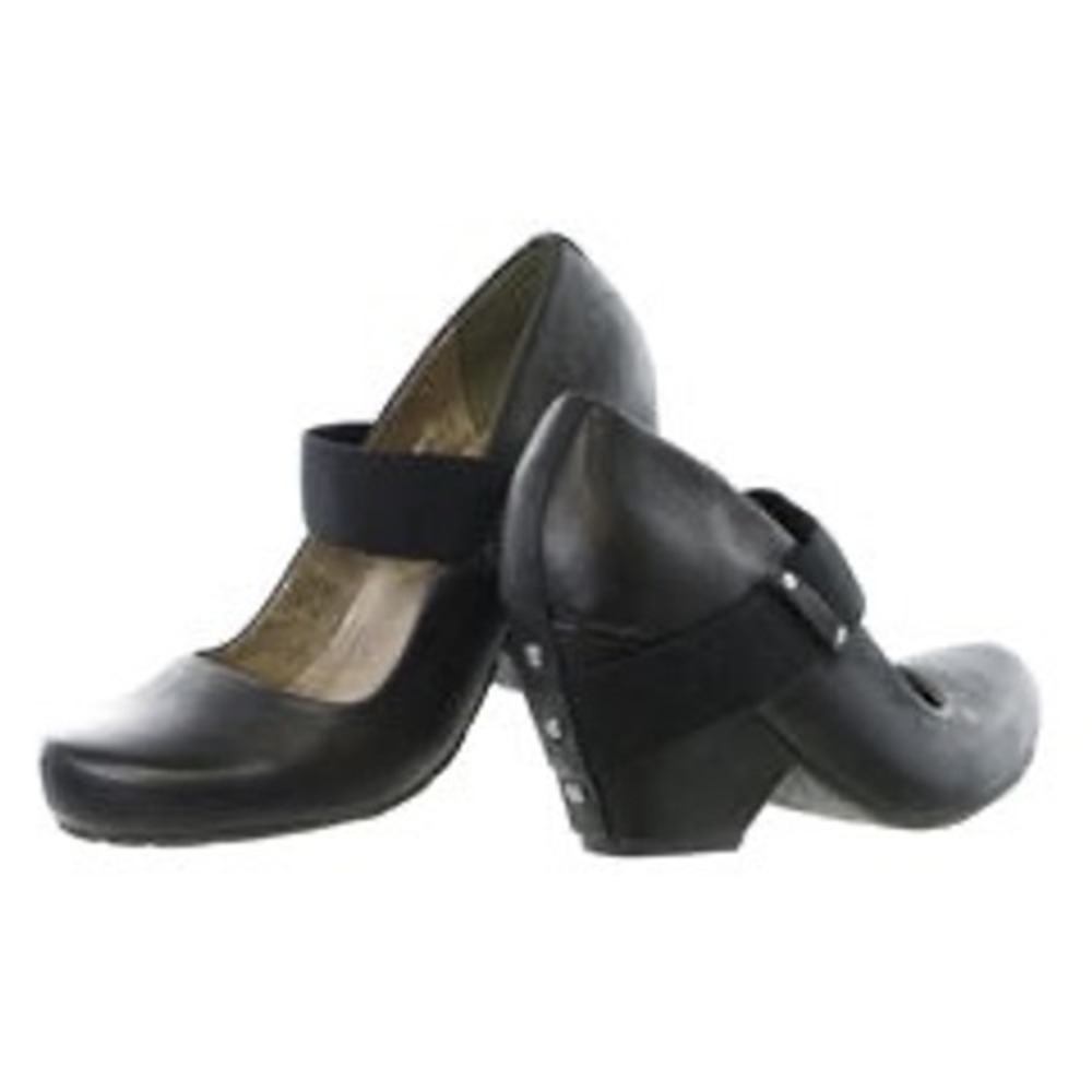 OTBT Bespoke Black Leather Mary Jane Studded Chunky Heel Pumps 7M